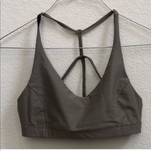 Onzie pyramid yoga top